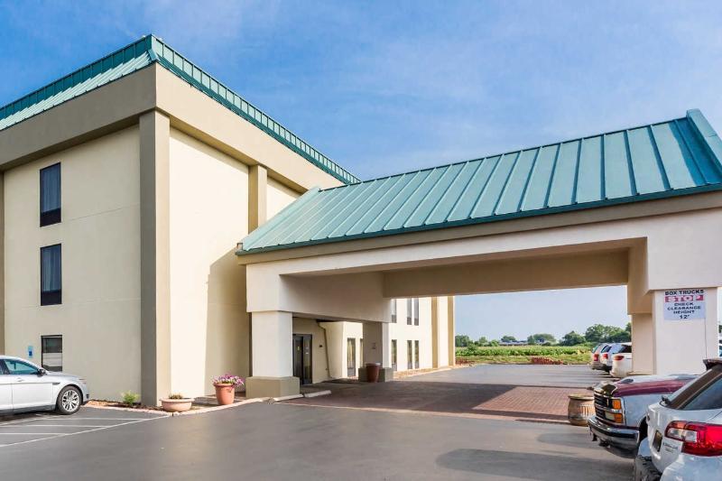 Quality Inn O'Fallon Il - St Louis Εξωτερικό φωτογραφία