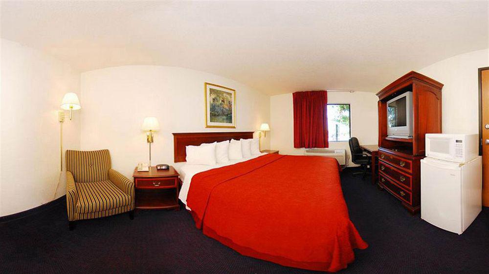 Quality Inn O'Fallon Il - St Louis Εξωτερικό φωτογραφία