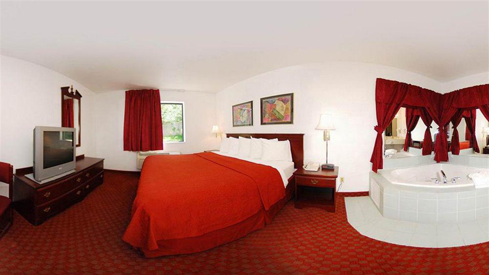 Quality Inn O'Fallon Il - St Louis Εξωτερικό φωτογραφία